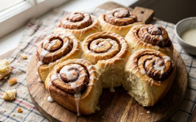 Réussir le cinnamon roll : les secrets d&rsquo;un roulé moelleux